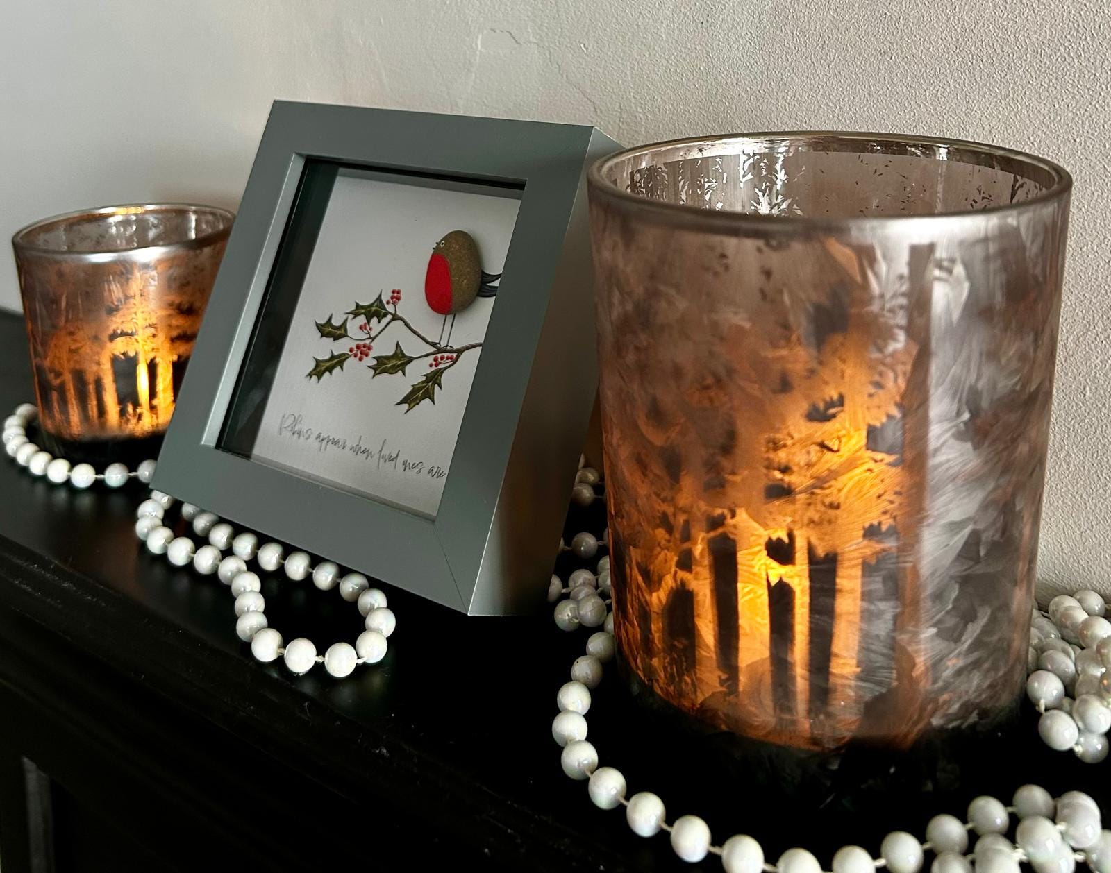 Robin Pebble Art: 'Robins Appear When Loved Ones Are Near' - Handmade Framed Gift