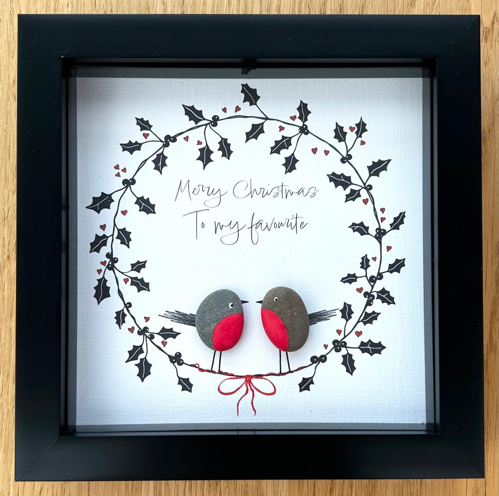 Pebble Robin Christmas Art – Handmade “Merry Christmas” Framed Gift
