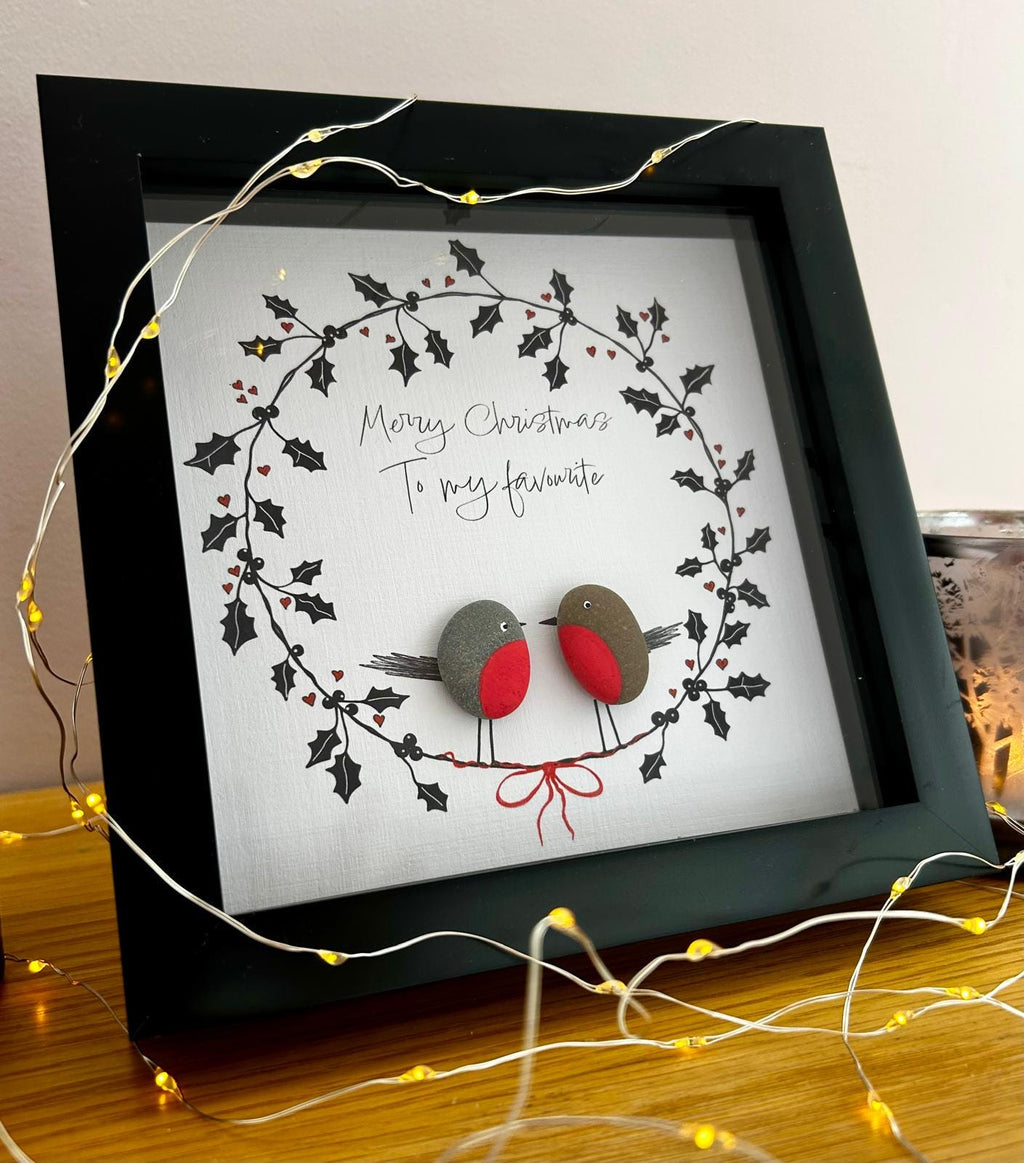 Pebble Robin Christmas Art – Handmade “Merry Christmas” Framed Gift